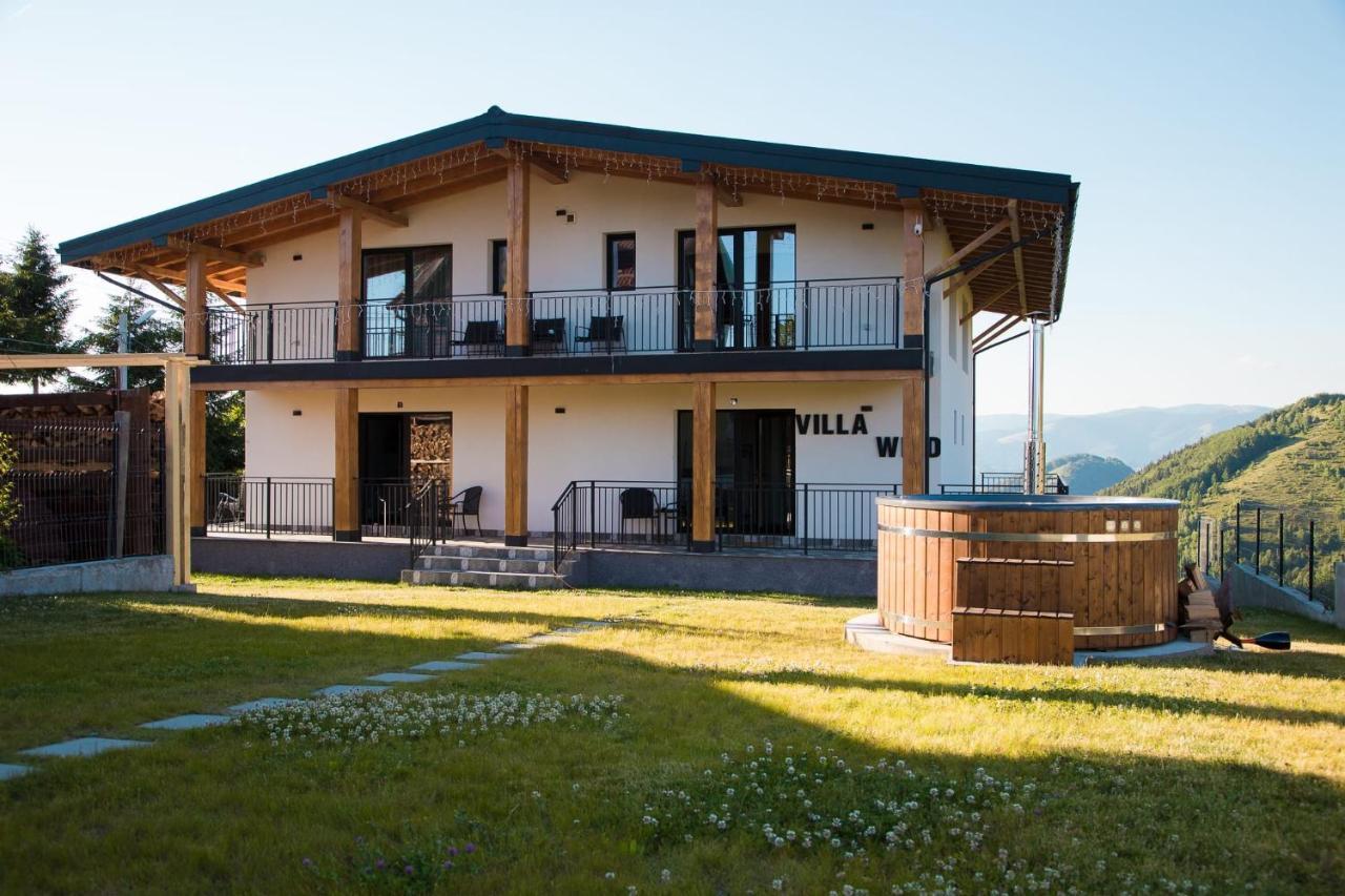 Villa Wild Rooms Jiet Exteriör bild